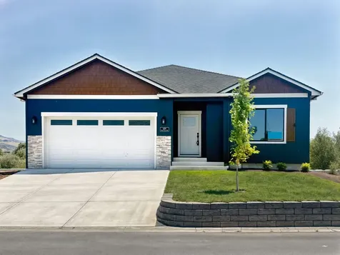 120 Oak Valley Drive Talent OR 97540