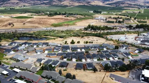 120 Oak Valley Drive Talent OR 97540