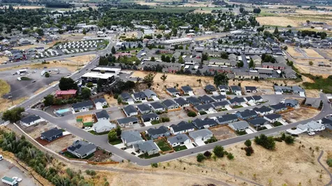 120 Oak Valley Drive Talent OR 97540