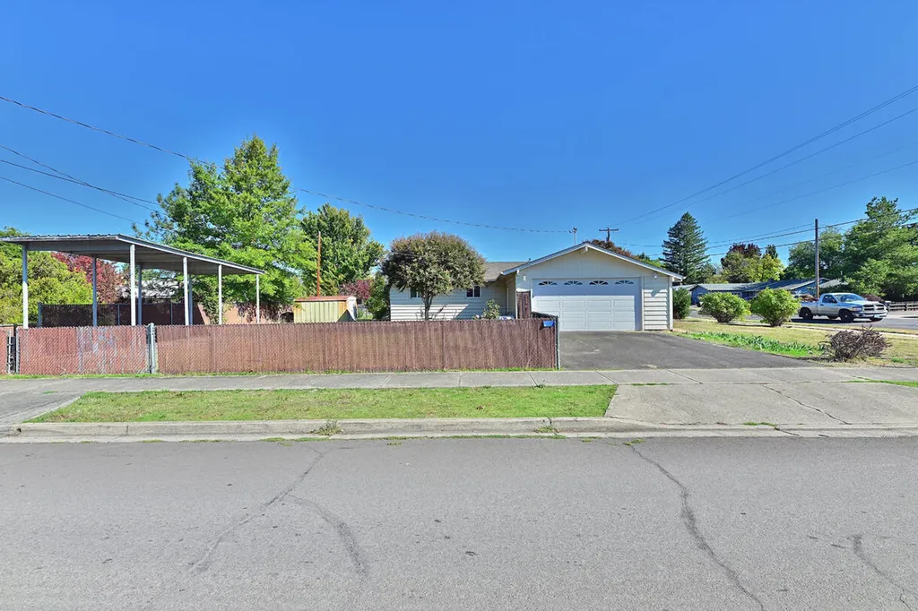 1801 Roberts Road Medford OR 97504