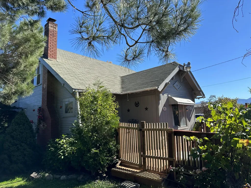 1001 Lozier Lane Medford OR 97501