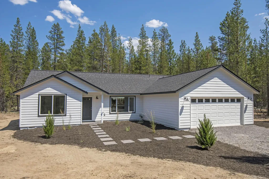 15746 Friendly Street La Pine OR 97739