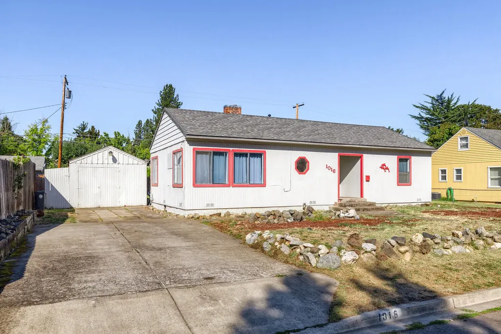 1016 Jasper Street Medford OR 97501