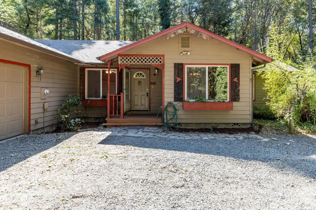 851 Leavitt Lane Grants Pass OR 97527
