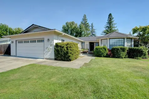 2872 Banner Court Medford OR 97504