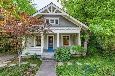 1023 W 9th Street Medford OR 97501