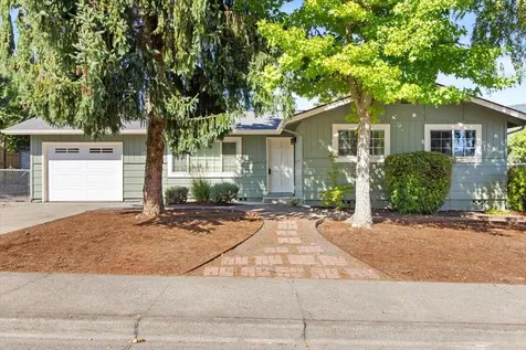1060 NW Morgan Lane Grants Pass OR 97526