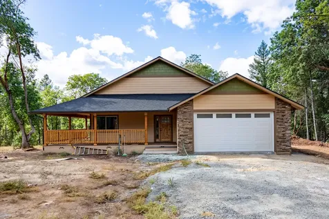 1354 Ellison Loop Merlin OR 97532