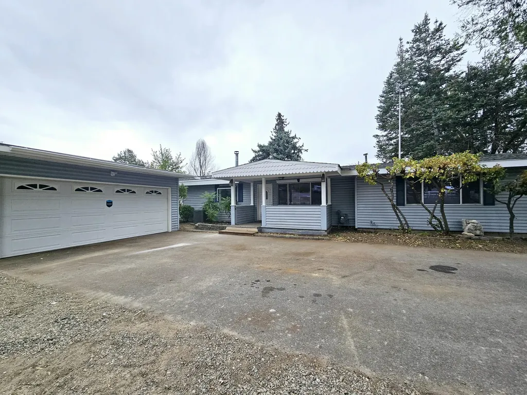 1700 Carlson Drive Klamath Falls OR 97603