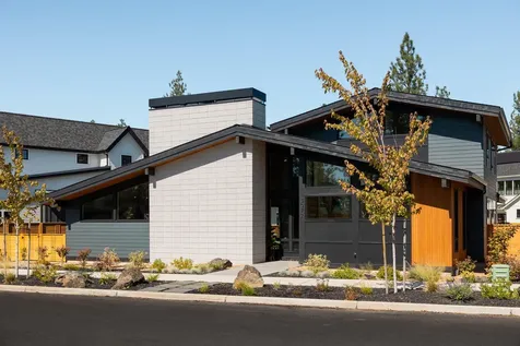 3072 NW Blodgett Way Bend OR 97703