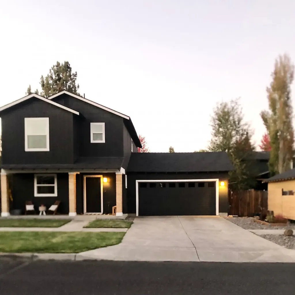 3112 NE Wells Acres Road Bend OR 97701