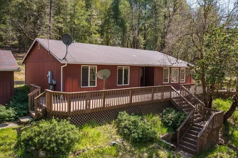 2850 E Evans Creek Road Rogue River OR 97537