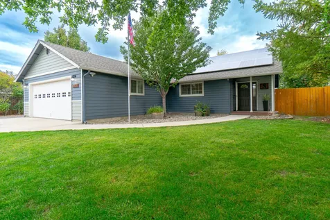 2431 SW Reindeer Avenue Redmond OR 97756