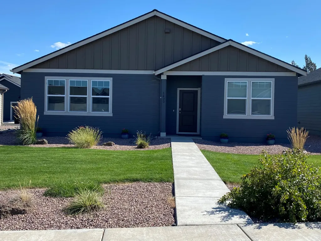 1420 NW Underpass Place Redmond OR 97756