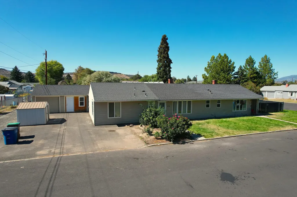 405-415 SE Dunham Street Prineville OR 97754