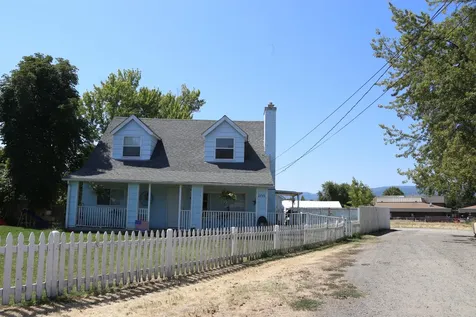 2735 Merriman Road Medford OR 97501