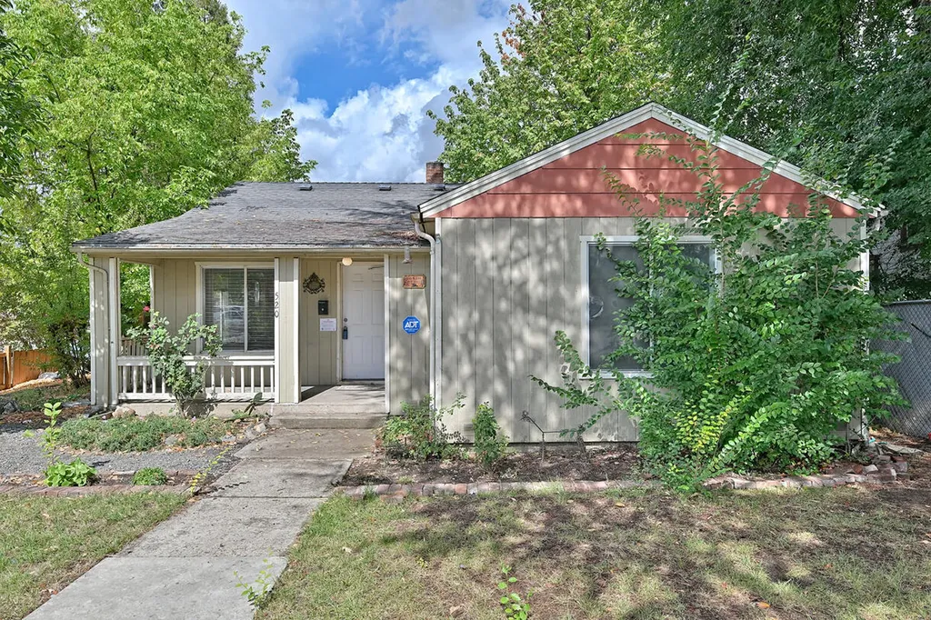 520 W Jackson Street Medford OR 97501