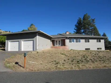 1107 Mcclellan Drive Klamath Falls OR 97603