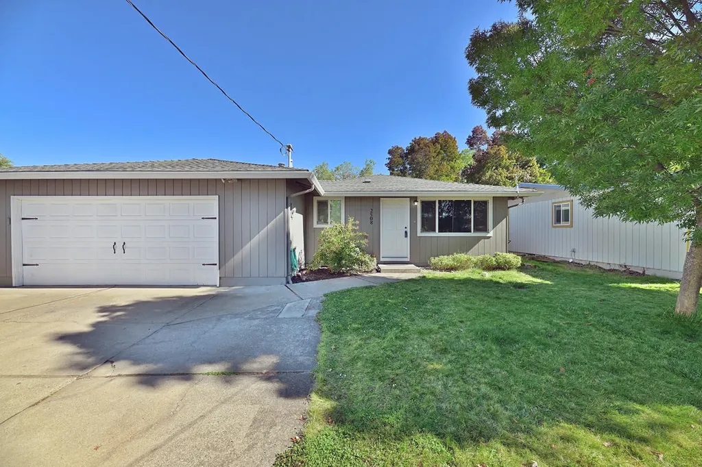 2508 Gould Avenue Medford OR 97504