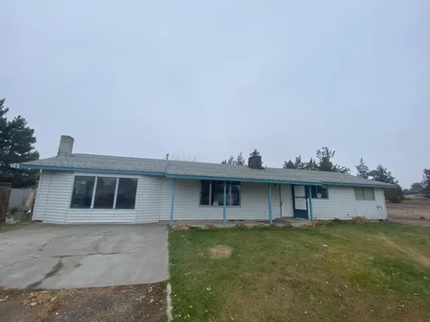 437 SW 25th Street Redmond OR 97756
