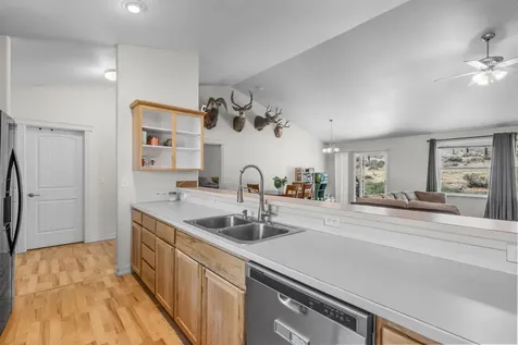 600 SW Cedar Hill Drive Madras OR 97741