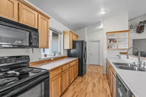 600 SW Cedar Hill Drive Madras OR 97741
