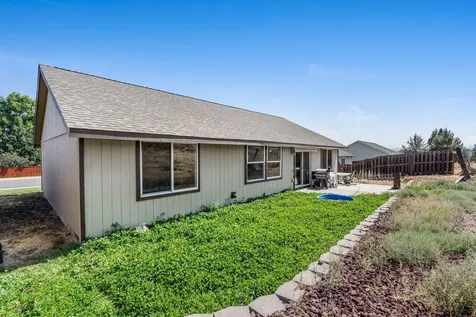 600 SW Cedar Hill Drive Madras OR 97741