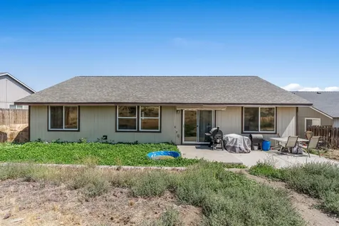 600 SW Cedar Hill Drive Madras OR 97741