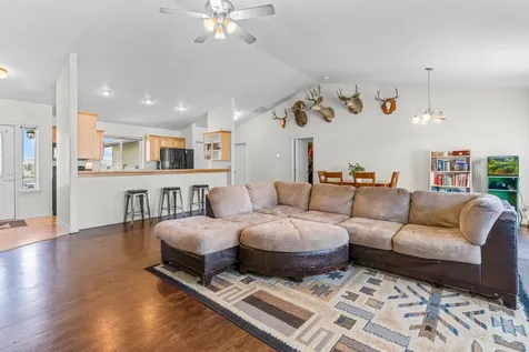 600 SW Cedar Hill Drive Madras OR 97741