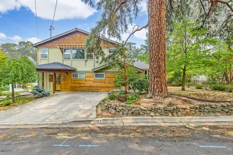 904 Hillview Drive Ashland OR 97520
