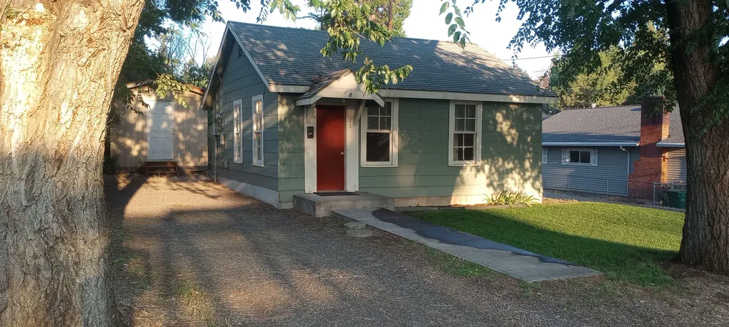 1925 Siskiyou Street Klamath Falls OR 97601