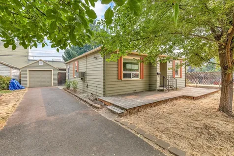 667 S Holly Street Medford OR 97501