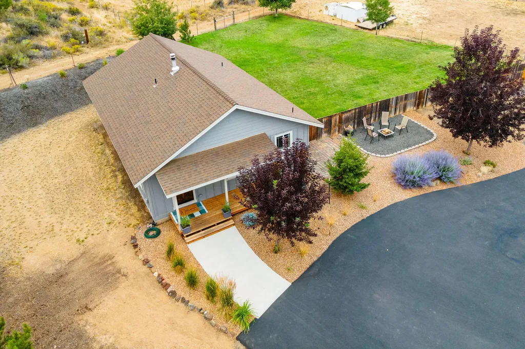 19227 Shoshone Road Bend OR 97702