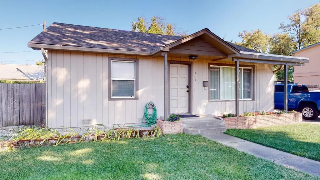 707 SE 9th Street Grants Pass OR 97526