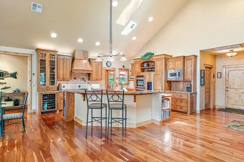 376 Hixson Drive Grants Pass OR 97526