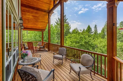 376 Hixson Drive Grants Pass OR 97526