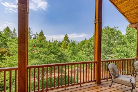 376 Hixson Drive Grants Pass OR 97526