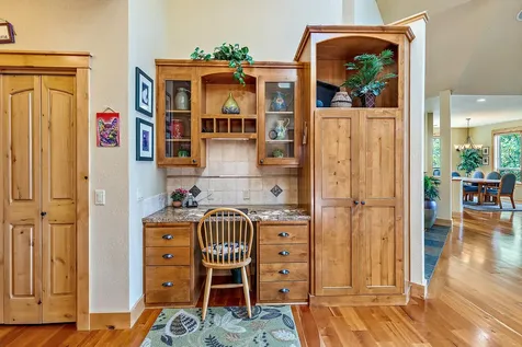 376 Hixson Drive Grants Pass OR 97526