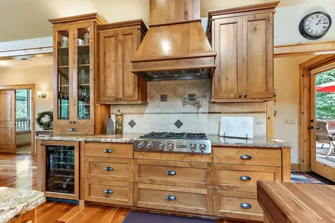 376 Hixson Drive Grants Pass OR 97526