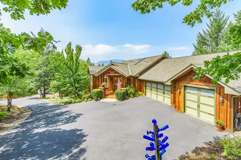 376 Hixson Drive Grants Pass OR 97526