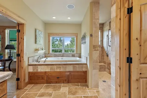 376 Hixson Drive Grants Pass OR 97526