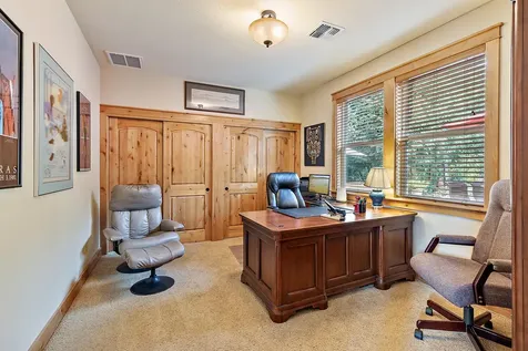 376 Hixson Drive Grants Pass OR 97526