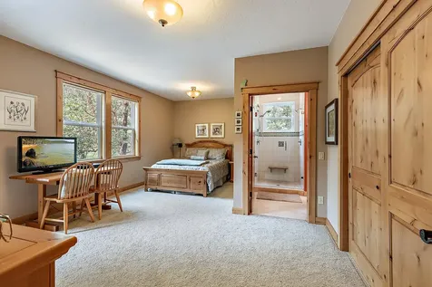 376 Hixson Drive Grants Pass OR 97526