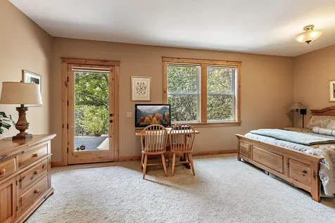 376 Hixson Drive Grants Pass OR 97526