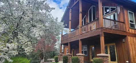 376 Hixson Drive Grants Pass OR 97526