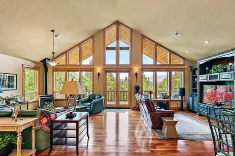 376 Hixson Drive Grants Pass OR 97526