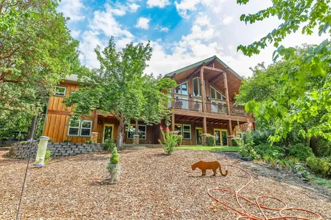 376 Hixson Drive Grants Pass OR 97526