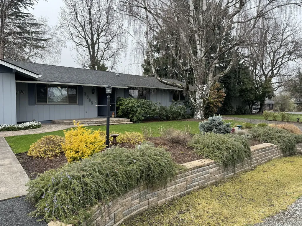 3365 Green Acres Drive Central Point OR 97502