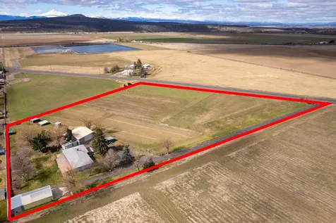 2595 SW Culver Highway Madras OR 97741
