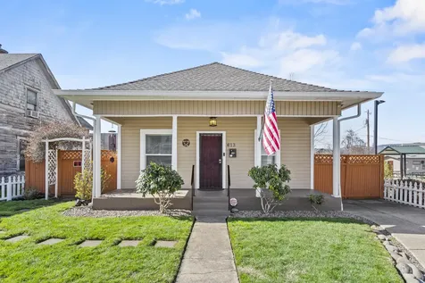 613 N Bartlett Street Medford OR 97501
